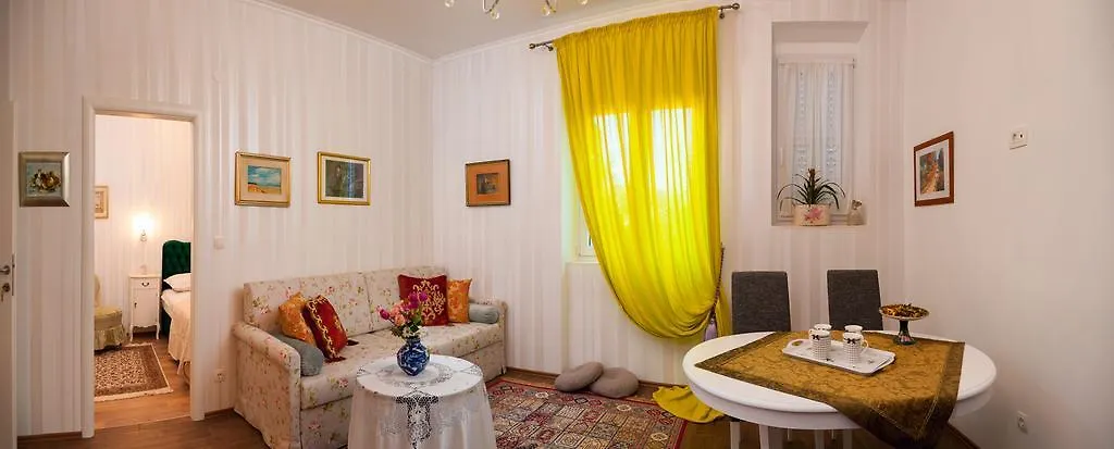 Apartments Tonis 0*, Split Croatia